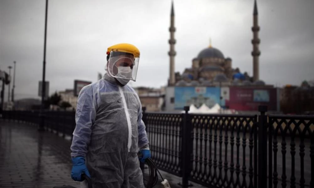 Τουρκία: Νέο ρεκόρ με πάνω από 110.000 νέα κρούσματα